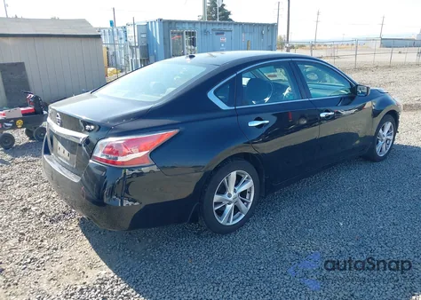 2015 Nissan Altima 2.5 Sv из США, поврежденный, VIN 1N4AL3AP4FC246510